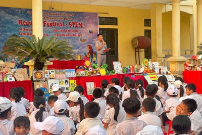 NGÀY HỘI SÁCH STEM